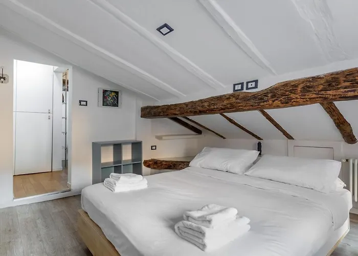 Casa De' Chiari, In The Historic Center شقة بولونيا