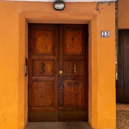 Casa De' Chiari, In The Historic Center 公寓 *